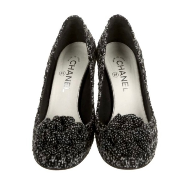 CHANEL Camellia Pumps Size 9 - Picture 3 of 5